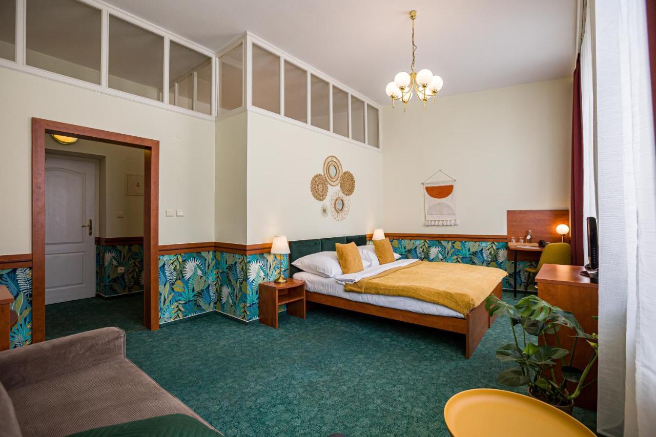 Hotel Arcus Garden Братислава Экстерьер фото