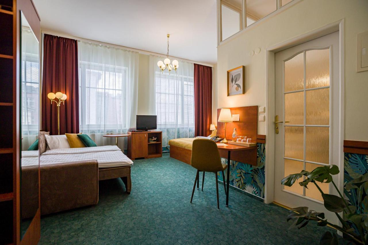 Hotel Arcus Garden Братислава Экстерьер фото